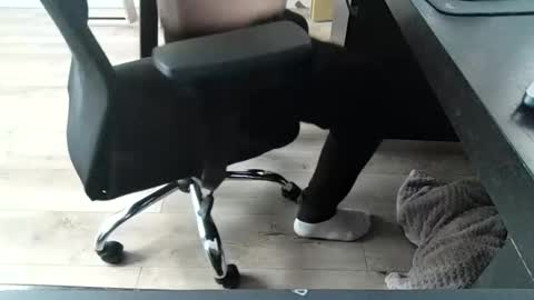 Snapshot of titsthebest chatting on 03-12-26, 07:25 titsthebest online show from 03-12-26, 07:25