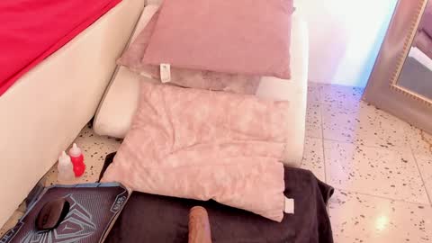 Tivizay online show from 01-29-25, 02:42