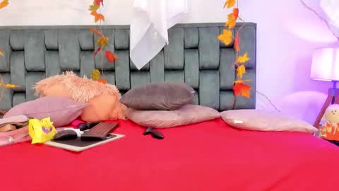 Tivizay online show from 10-29-25, 02:41