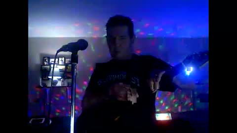 Snapshot of tkthedj chatting on 02-11-25, 10:28 TK online show from 02-11-25, 10:28