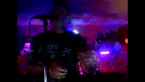 Snapshot of tkthedj chatting on 10-18-25, 01:52 TK online show from 10-18-25, 01:52