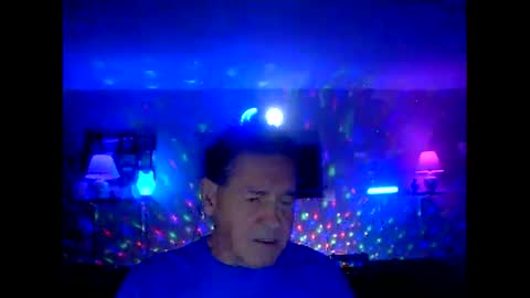 Snapshot of tkthedj chatting on 10-21-25, 02:45 TK online show from 10-21-25, 02:45