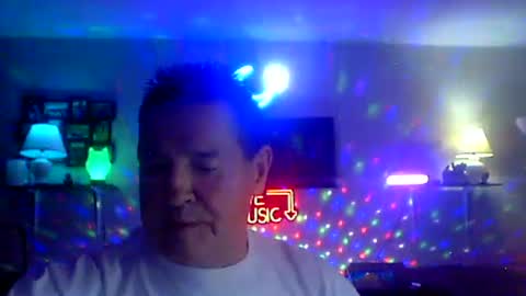 Snapshot of tkthedj chatting on 02-05-26, 01:43 TK online show from 02-05-26, 01:43