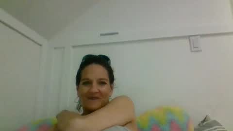 tmeisnor online show from 10-18-25, 04:26