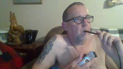 Vols online show from 11-19-25, 01:49