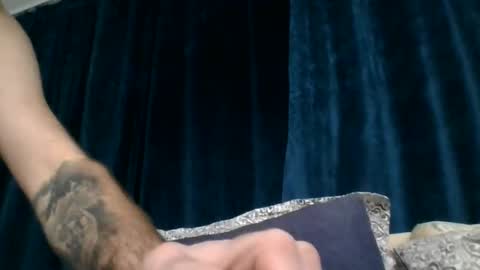 Snapshot of tobi19899 chatting on 01-15-25, 06:08 Jan5676 online show from 01-15-25, 06:08