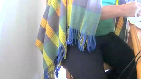 Snapshot of tobikoyuzu chatting on 12-13-24, 01:12 Tobiko online show from 12-13-24, 01:12