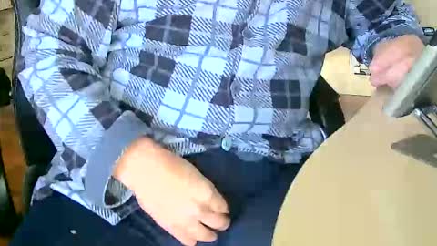 Snapshot of tobikoyuzu chatting on 02-01-25, 04:00 Tobiko online show from 02-01-25, 04:00