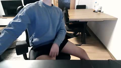 tobisk online show from 11-25-25, 05:46