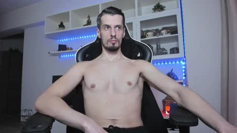 Snapshot of toddclaytonn chatting on 01-12-26, 08:30 Todd online show from 01-12-26, 08:30