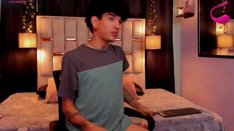 Snapshot of todoroki_g chatting on 10-16-25, 12:06 todoroki_g online show from 10-16-25, 12:06