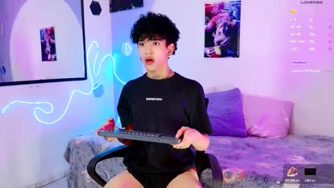 Snapshot of todoroki_g chatting on 10-22-25, 12:38 todoroki_g online show from 10-22-25, 12:38