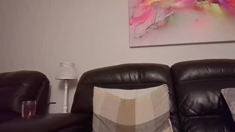 Snapshot of toerag69 chatting on 05-23-26, 10:25 toerag69 online show from 05-23-26, 10:25