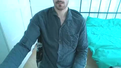 Snapshot of toja112 chatting on 01-21-25, 09:24 Martin online show from 01-21-25, 09:24