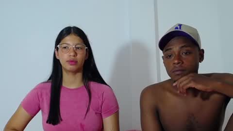 Snapshot of tokihoney chatting on 12-30-24, 08:47 Adela y juan online show from 12-30-24, 08:47