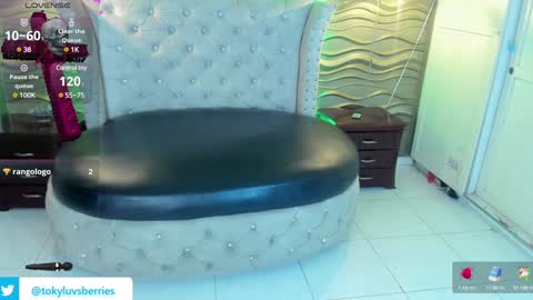 toky         online show from 02-01-25, 01:55