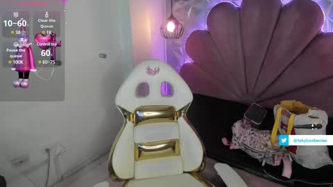 toky         online show from 02-26-25, 08:22