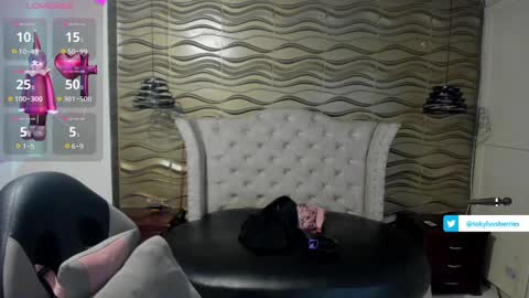 toky         online show from 03-01-25, 06:43