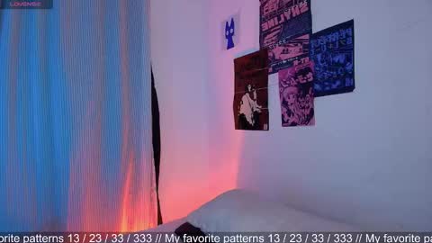 Snapshot of tokyo_blues chatting on 11-23-25, 11:48 Halsey Sofii online show from 11-23-25, 11:48