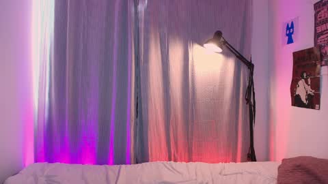  Halsey  Sofii  online show from 04-03-26, 08:40