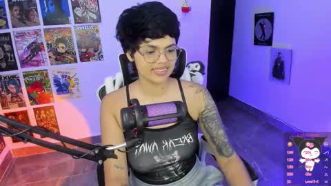 Snapshot of tokyo_uwu chatting on 01-14-26, 12:05 sofi 3 online show from 01-14-26, 12:05