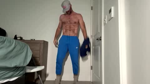 Snapshot of tokyodude12 chatting on 11-17-25, 06:03 The Beekeeper online show from 11-17-25, 06:03