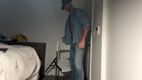 Snapshot of tokyodude12 chatting on 12-14-25, 04:18 The Beekeeper online show from 12-14-25, 04:18