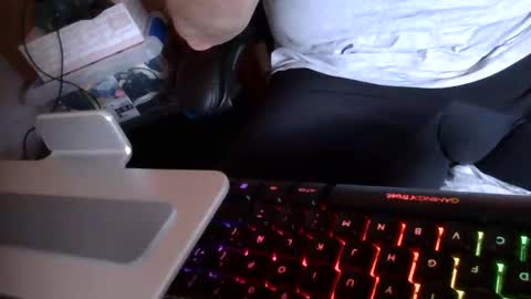 tolon408472 online show from 09-13-25, 12:05