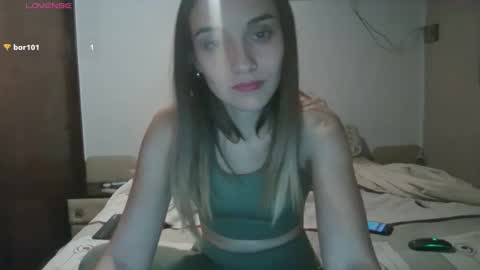 Snapshot of tom316972 chatting on 05-12-26, 05:04 Flor online show from 05-12-26, 05:04