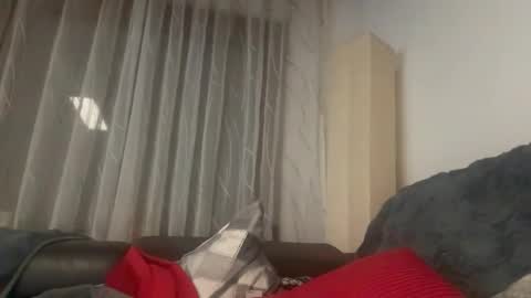 Tom online show from 02-12-26, 05:08