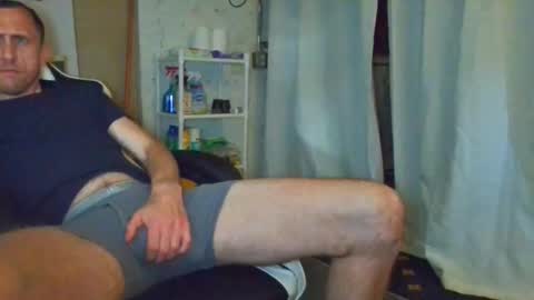 Tom online show from 04-06-26, 01:01