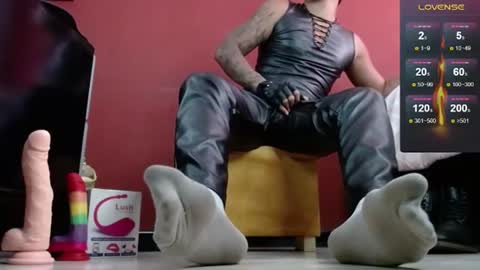 Snapshot of tom_brown12 chatting on 02-02-25, 04:00 Tom online show from 02-02-25, 04:00