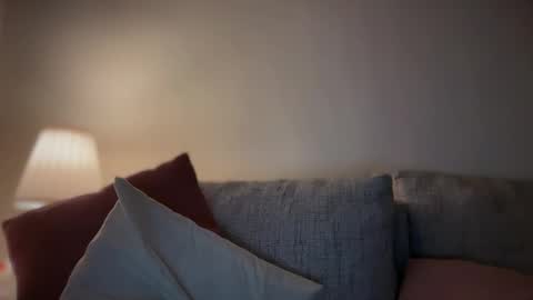 tom_ford93 online show from 11-23-25, 10:15