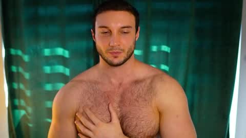 Tom online show from 04-10-26, 06:18