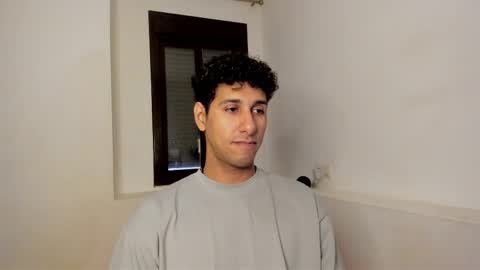 Tom online show from 04-08-26, 12:49