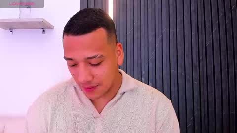 Tom muscle1 online show from 10-22-25, 11:54