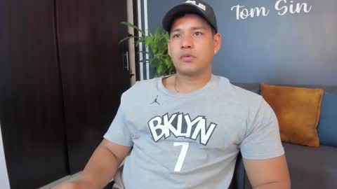 Snapshot of tom_sin_ chatting on 01-25-25, 10:18 Tom Sin online show from 01-25-25, 10:18
