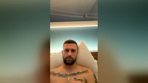 Snapshot of tom_uk1 chatting on 03-23-26, 09:41 tom_uk1 online show from 03-23-26, 09:41