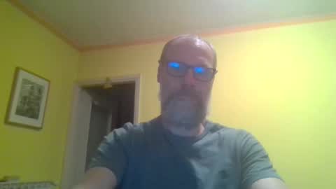 Tomas Milian online show from 12-18-25, 06:14