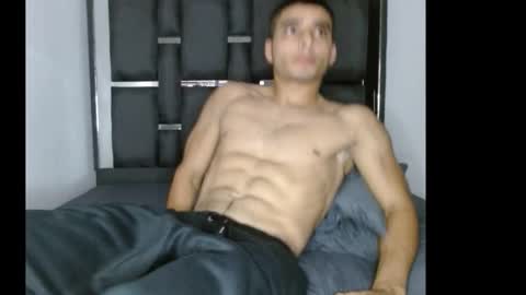 tomaz_18 online show from 01-18-26, 03:32