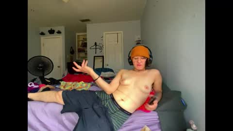 Snapshot of tomboy_titties chatting on 02-09-26, 09:52 tomboy_titties online show from 02-09-26, 09:52