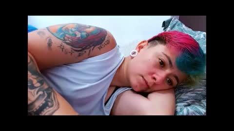 Blue online show from 10-24-25, 04:58