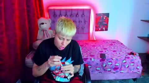 Snapshot of tomboygirl69 chatting on 12-22-24, 03:33 tomboygirl69 online show from 12-22-24, 03:33