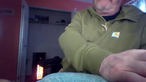 Snapshot of tomcat4848 chatting on 02-06-25, 09:28 tomcat4848 online show from 02-06-25, 09:28