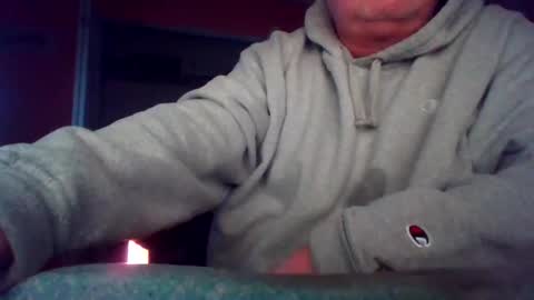 Snapshot of tomcat4848 chatting on 11-22-25, 11:09 tomcat4848 online show from 11-22-25, 11:09