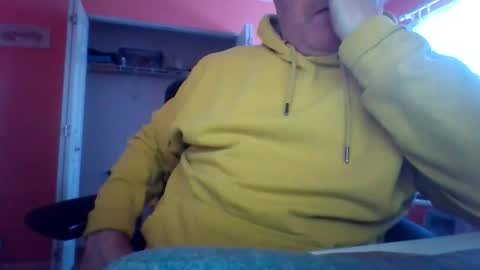 Snapshot of tomcat4848 chatting on 01-08-26, 07:27 tomcat4848 online show from 01-08-26, 07:27