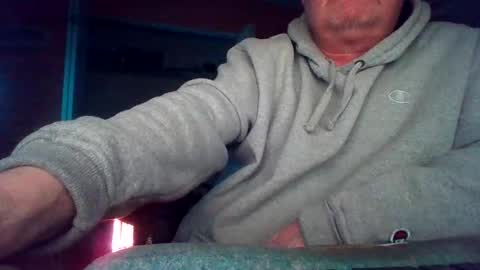 Snapshot of tomcat4848 chatting on 01-15-26, 11:26 tomcat4848 online show from 01-15-26, 11:26