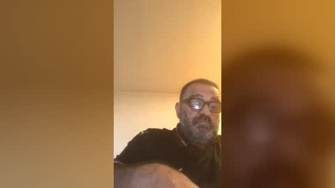 Snapshot of tomcop11111 chatting on 07-14-26, 02:05 tomcop11111 online show from 07-14-26, 02:05