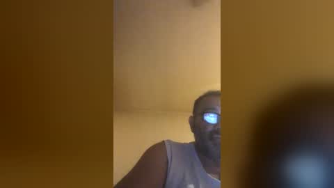 Snapshot of tomcop11111 chatting on 07-20-26, 12:14 tomcop11111 online show from 07-20-26, 12:14