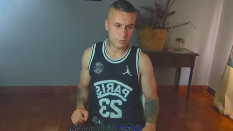 tomDavisXl online show from 05-03-26, 09:54